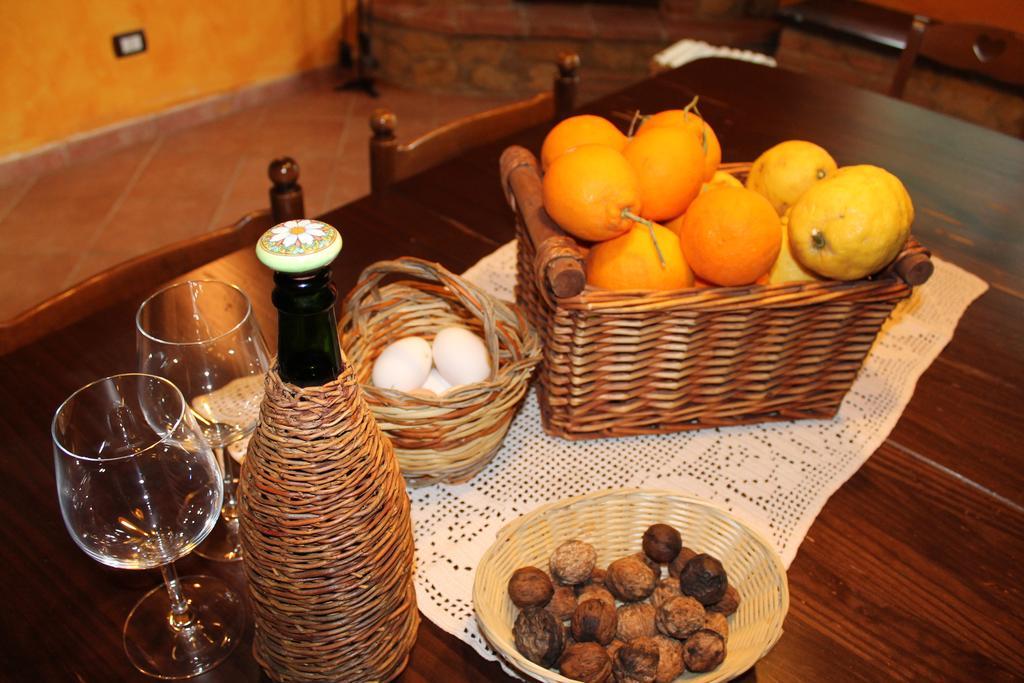 Casa Vacanze Borgo Borghese SantʼAlessio Siculo Dış mekan fotoğraf