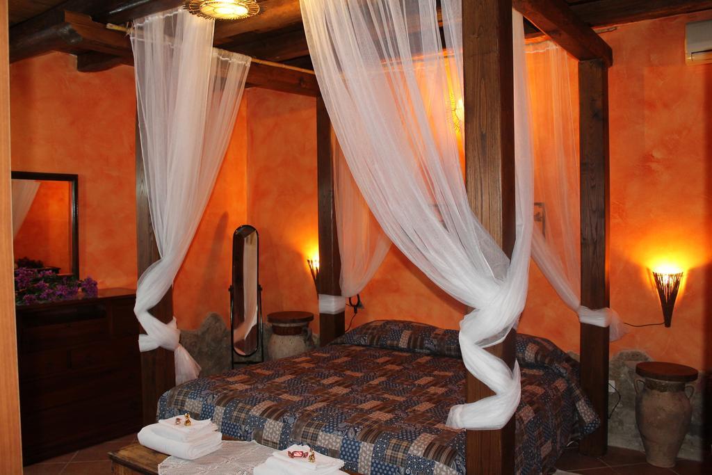 Casa Vacanze Borgo Borghese SantʼAlessio Siculo Oda fotoğraf